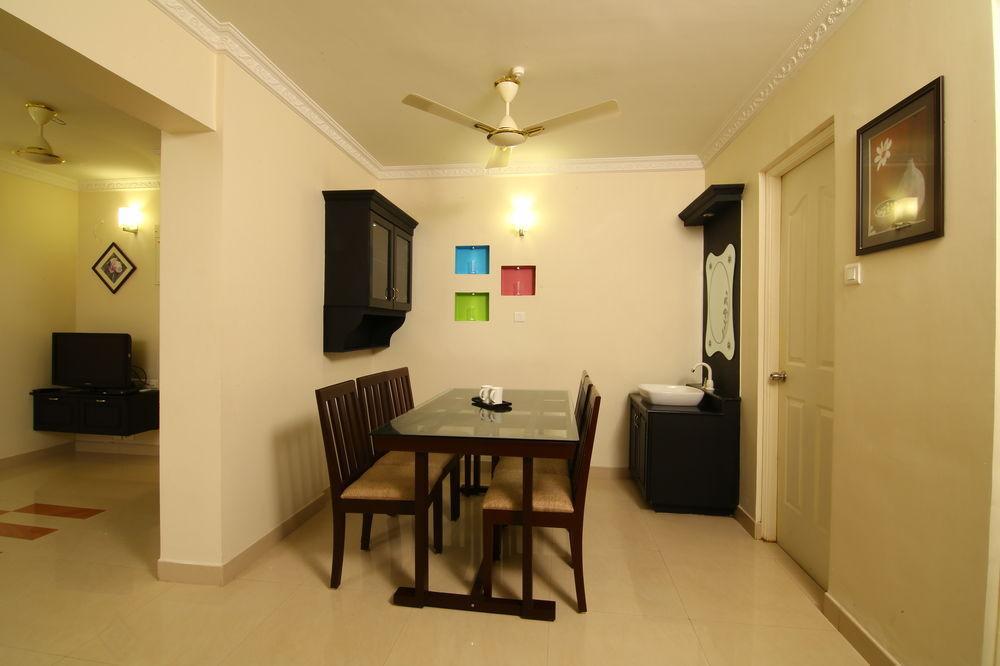 Atlas Airport Hotel Apartment Nedumbassery Exterior photo